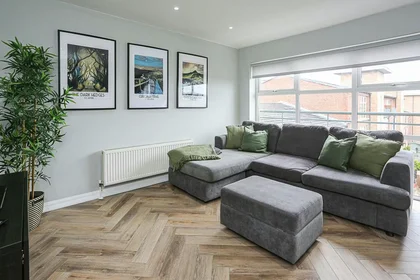 Gesamte Unterkunft in der Lewis Mews, Belfast, bild 1 von 10