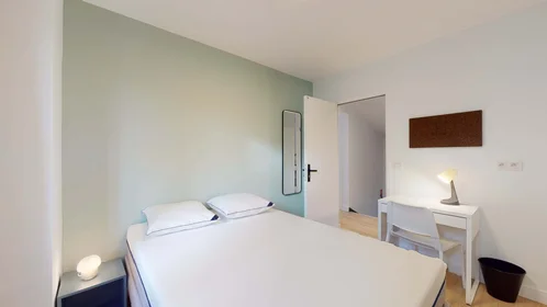 Prywatny pokój 17b rue Pierre Honfroy Ivry-sur-Seine 94205 FR, obraz 1 3