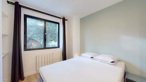 Prywatny pokój 17b rue Pierre Honfroy Ivry-sur-Seine 94205 FR, obraz 2 3