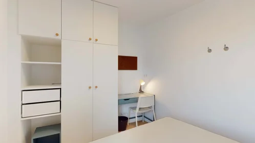 Prywatny pokój 17b rue Pierre Honfroy Ivry-sur-Seine 94205 FR, obraz 2 17