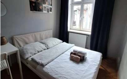 Chambre privée à Dietla, image 2 de 19