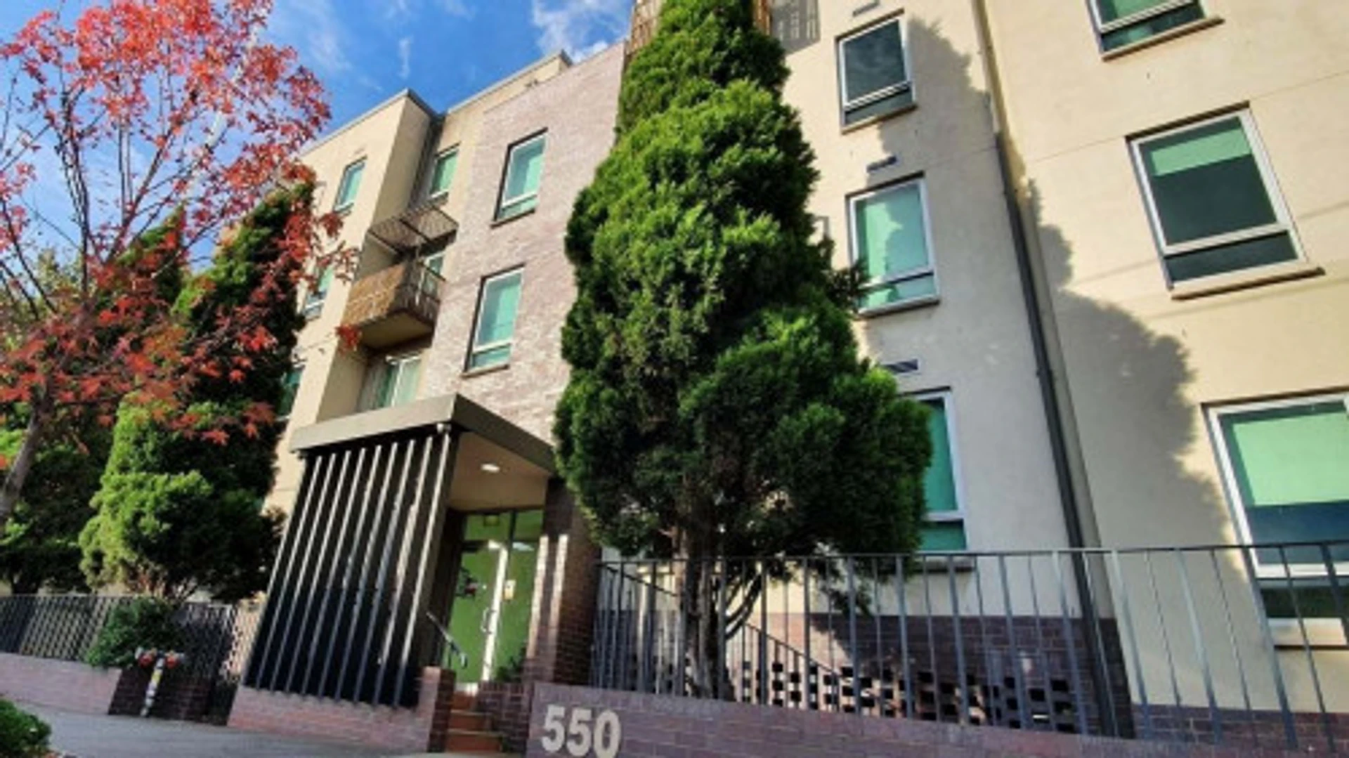 位于的学生友好型房间，设施现代