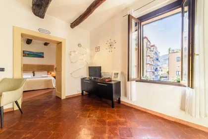 Appartamento intero in Largo Conservatorio Vecchio , immagine 11 di 15