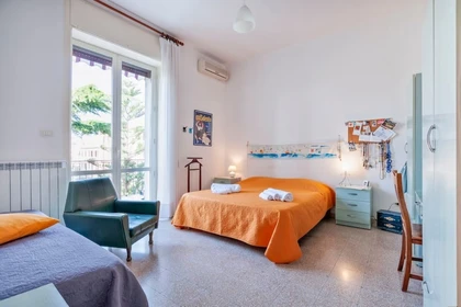 Renting rooms by the month in Lecce