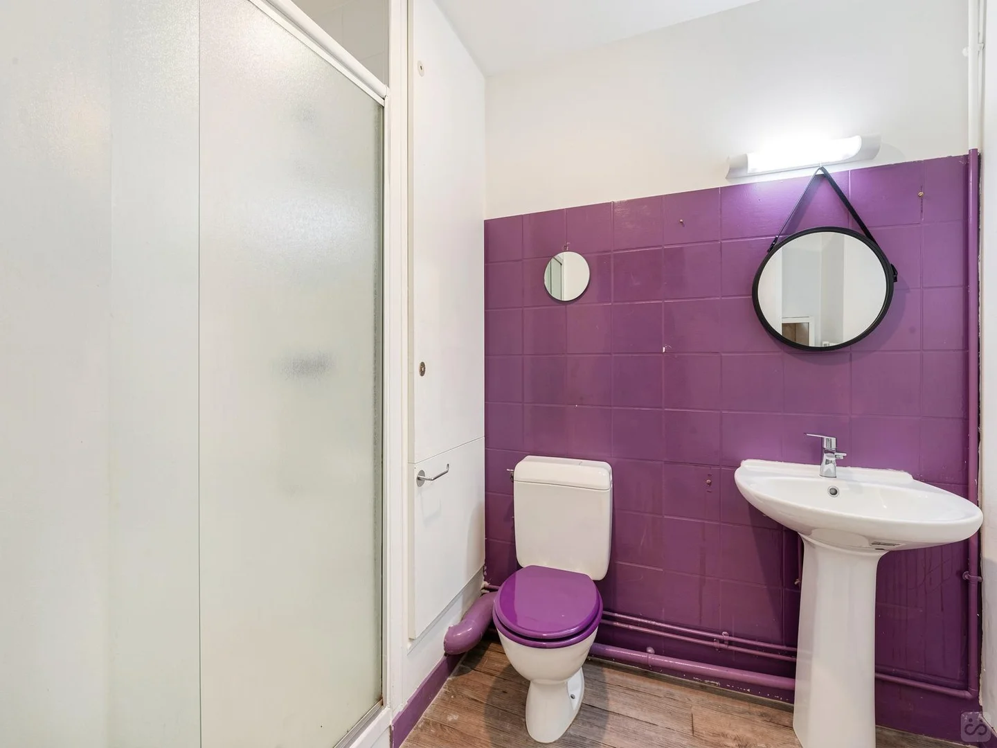 Habitación estudiantil económica cerca del campus en 
