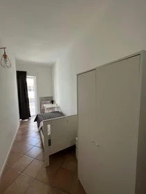 Özel oda konumu Via Gian Giuseppe Carulli, Quartiere Umbertino, 1 7 görüntüsü