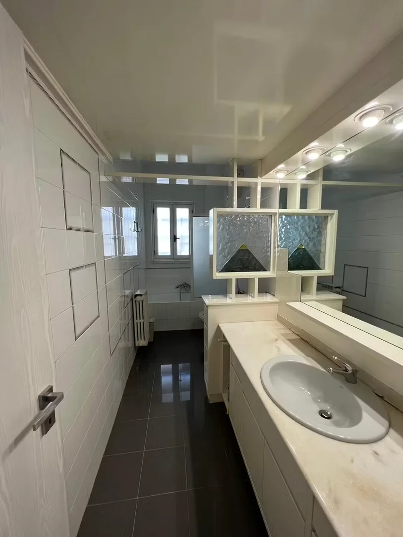 Quarto amigo do estudante em  com comodidades modernas