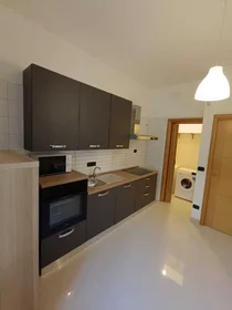 Chambre privée à Via Sergio Pansini, Poggiofranco, image 5 de 8