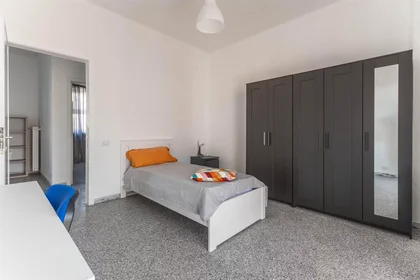 Habitación privada en Corso Alcide de Gasperi, , imagen 3 de 10