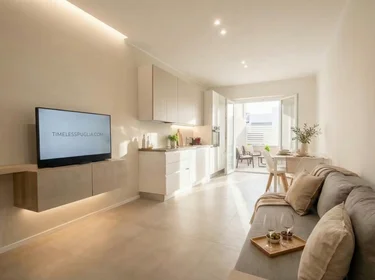 Entire apartment at Via Giovanni Amendola, , image 1 of 10