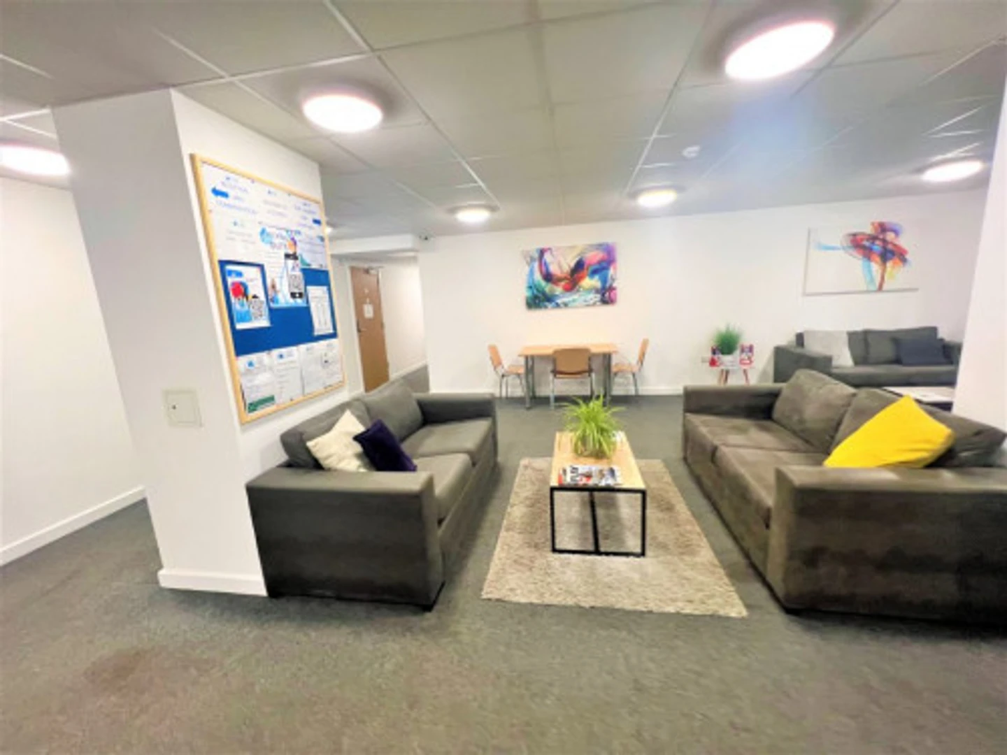 Economical student room with convenient location in 