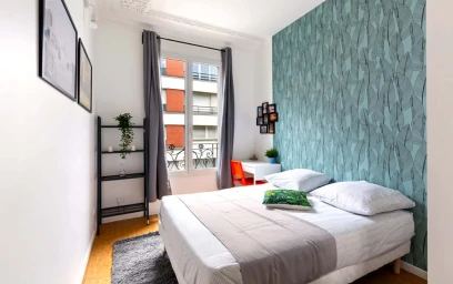 Room for rent in a shared flat in {area}