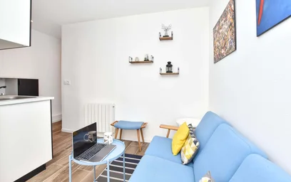 Dairenin tamamı konumu 6 Rue Pinel, 93200 Saint-Denis, France, 3 11 görüntüsü