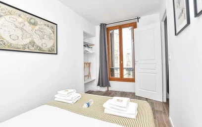 Dairenin tamamı konumu 6 Rue Pinel, 93200 Saint-Denis, France, 9 11 görüntüsü