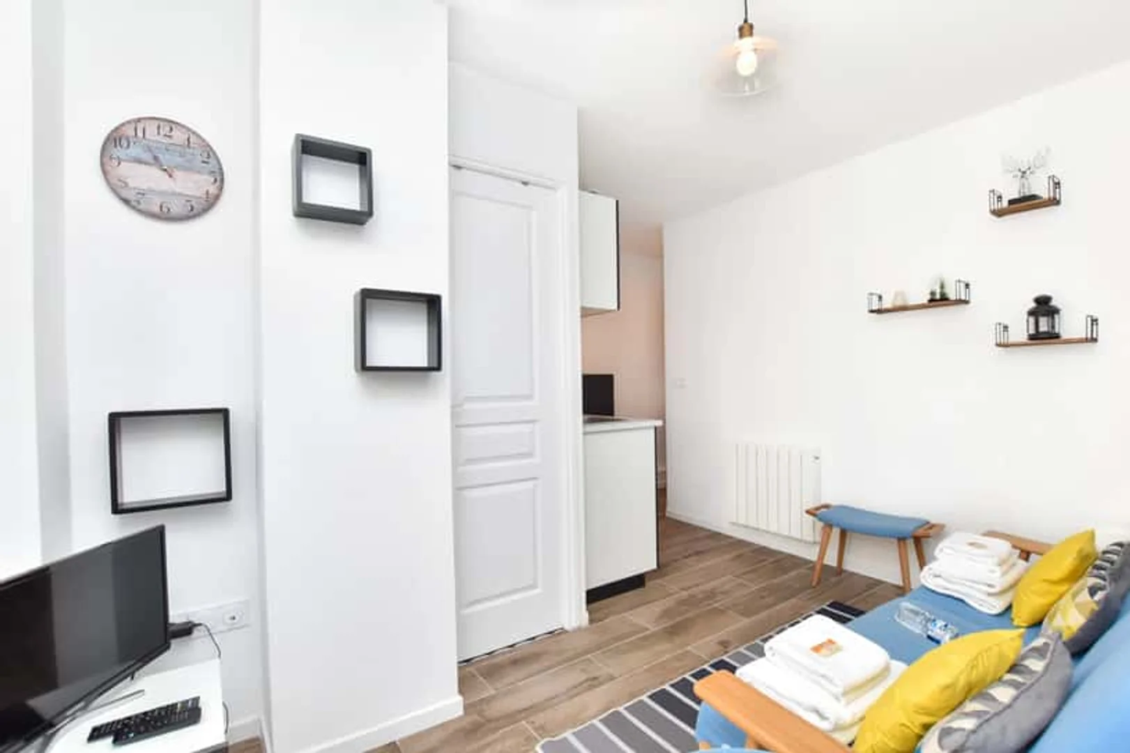 6 Rue Pinel, 93200 Saint-Denis, France