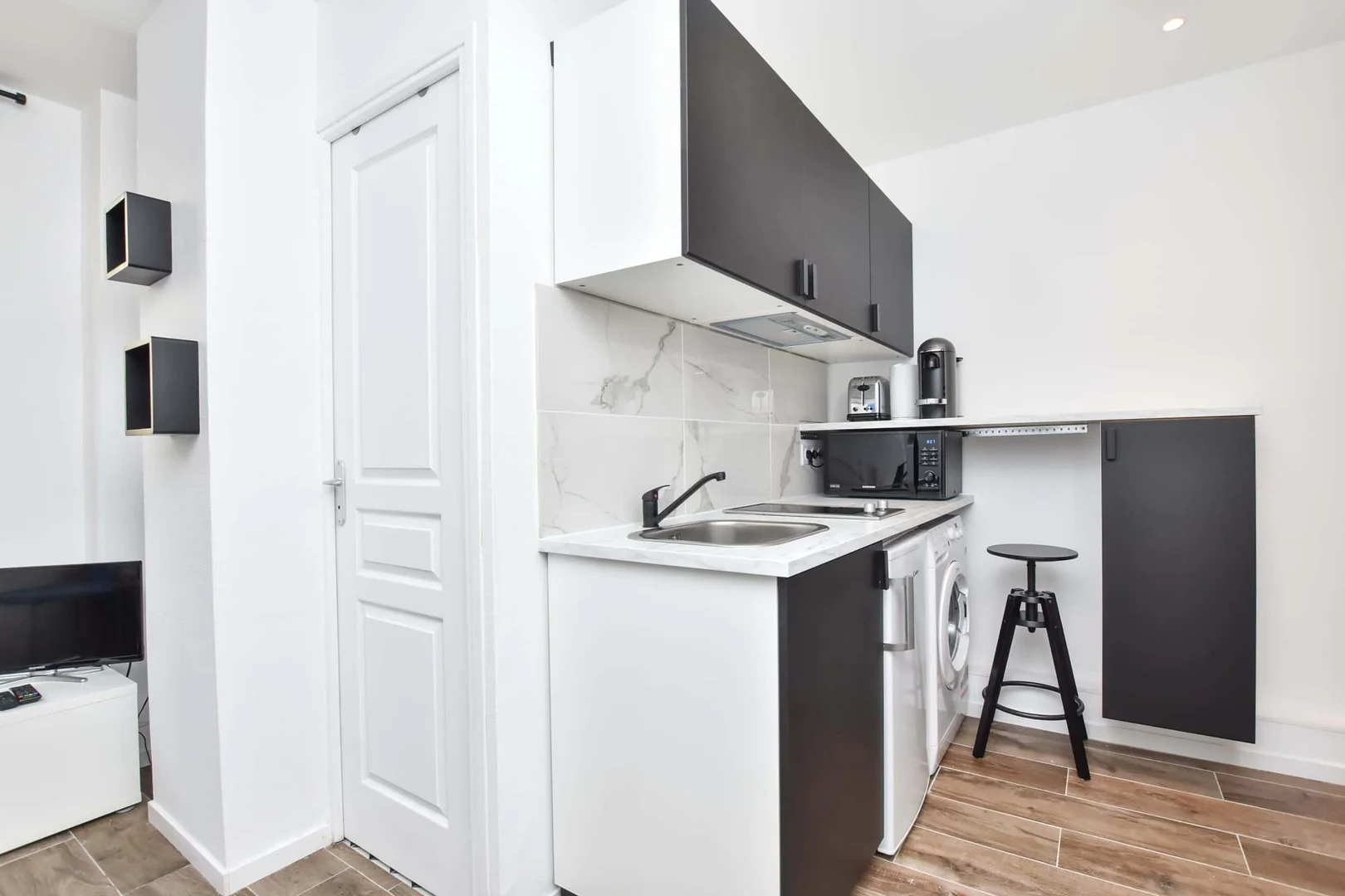 6 Rue Pinel, 93200 Saint-Denis, France