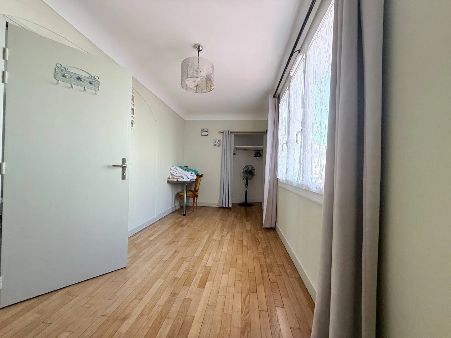 Budget-friendly student room close to campus in 