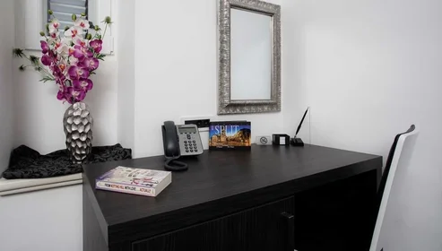 Quarto privado em Sinjska ulica 5, imagem 2 de 5