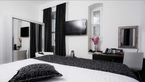 Quarto privado em Sinjska ulica 5, imagem 5 de 5