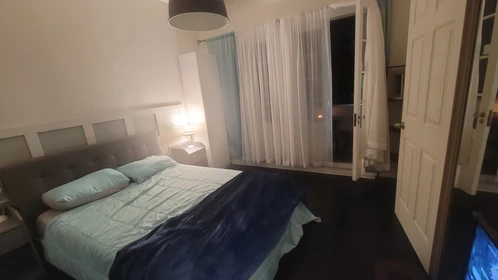 Room for rent with double bed Hollywood