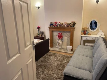 Quarto para alugar num apartamento partilhado em Salford