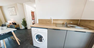 Quarto privado em 4 Rue Gustave Courbet, imagem 3 de 6