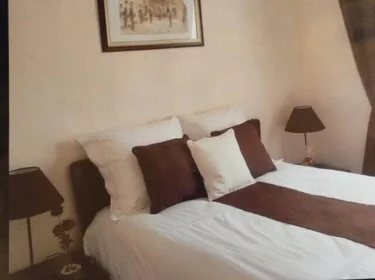 Quarto privado em Antibes, 06600, imagem 1 de 6