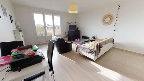 Habitación privada en 15 Rue Lafayette, imagen 5 de 16