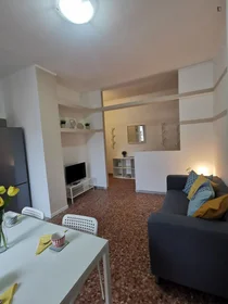Quarto compartilhado em Via Ruggero Leoncavallo, imagem 8 de 17