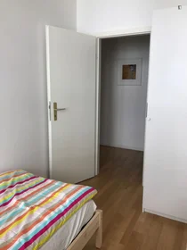 Stanza condivisa in Kolonnenstraße, immagine 3 di 18