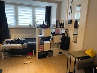 Privatzimmer in der Arondeusstraat, bild 5 von 10