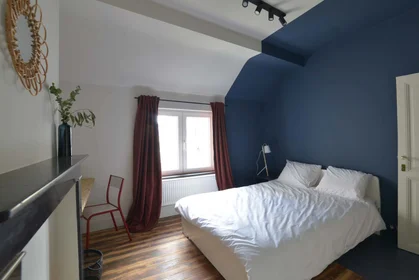 Stanza privata in Rue des Atrébates 96, 1040 Etterbeek, Belgium, immagine 1 di 10