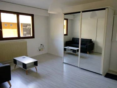 Private room at Pau, 64000, image 1 of 9