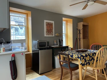 Room for rent in a shared flat in Philadelphia