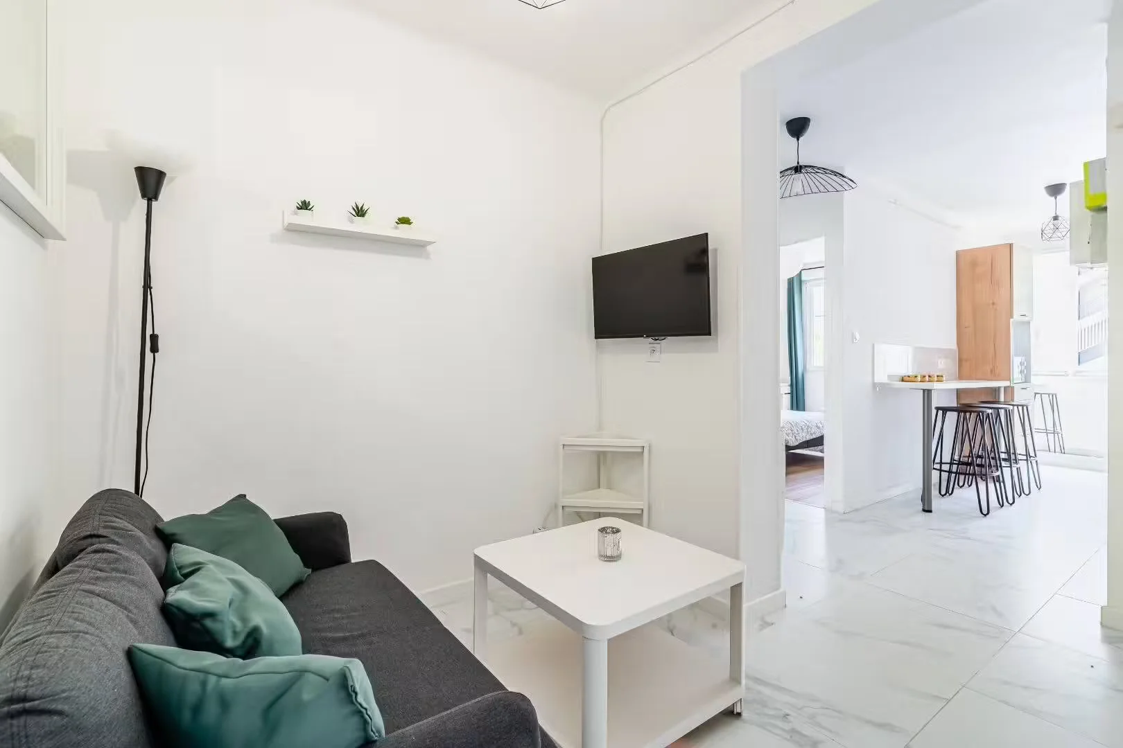 Habitación para estudiantes en  con área de estudio y facilidades compartidas
