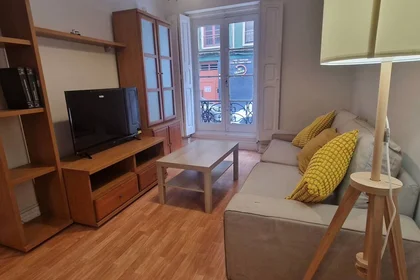 Dairenin tamamı konumu Calle Ezcurdia, El Centro, 1 10 görüntüsü