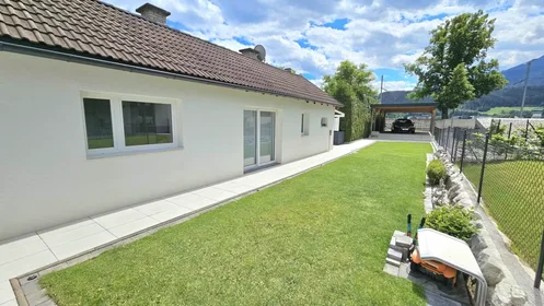 Gesamte Unterkunft in der Kranebitter Allee, Höttinger Au, bild 7 von 10