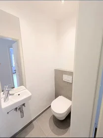 Özel oda konumu Libanonstraße, Stuttgart Ost, 9 9 görüntüsü