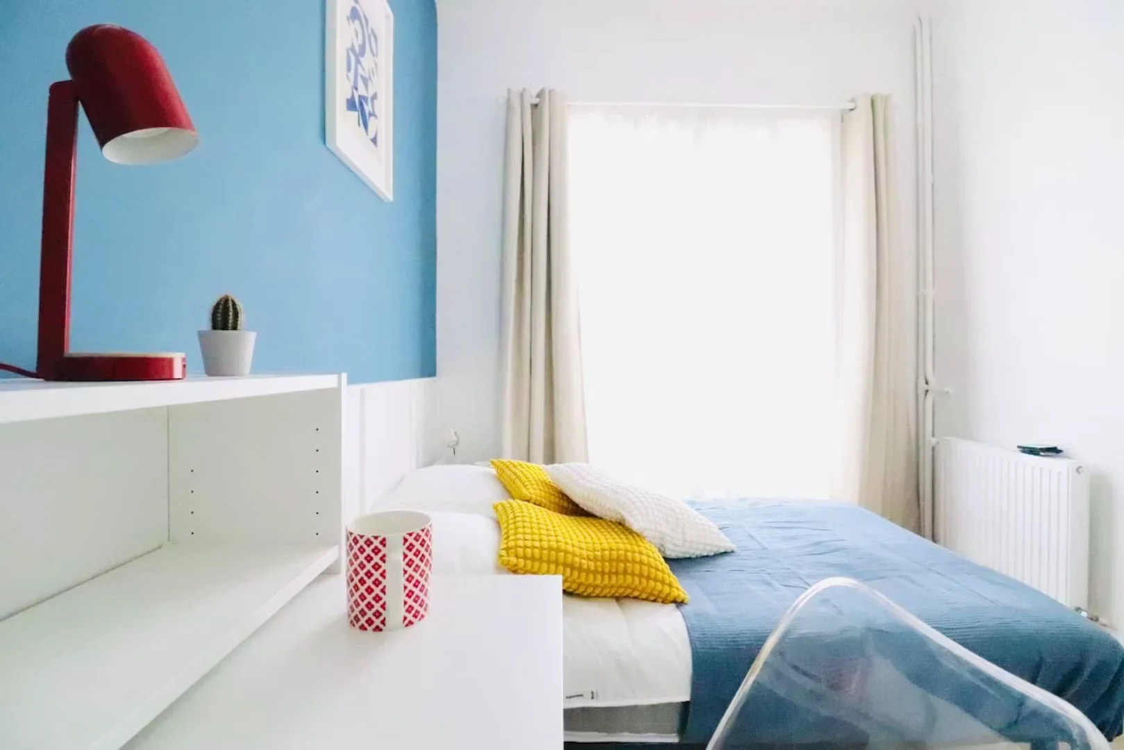 Room for rent in student apartment in , fully furnished