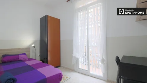 Privatzimmer in der Carrer de Besalú, bild 16 von 19