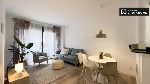 Logement entier à Carrer de Cabanes, image 2 de 12