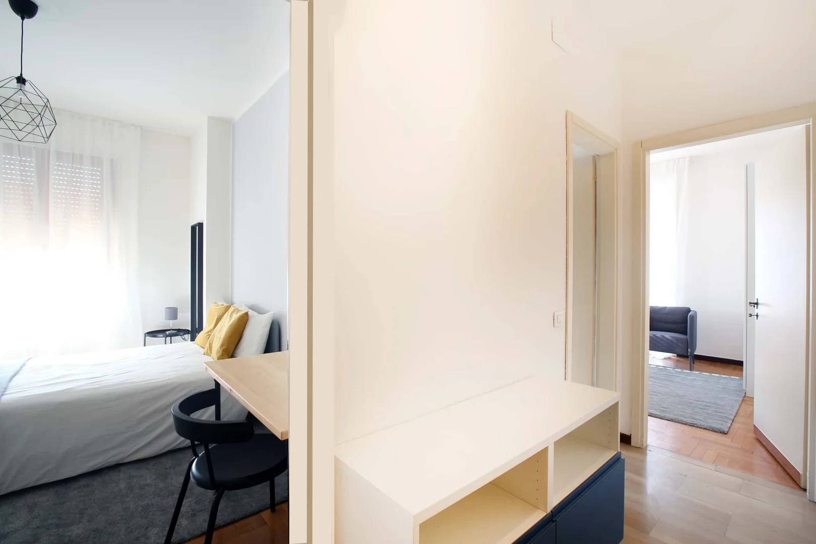 Bezahlbares Zimmer für Studenten mit ausreichender Beleuchtung in 