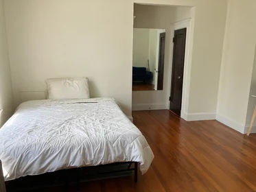 Studio in residence at 4, Washington Ave., Unit 5, Neighborhood Nine, Cambridge, MA, 02140, image 8 of 13