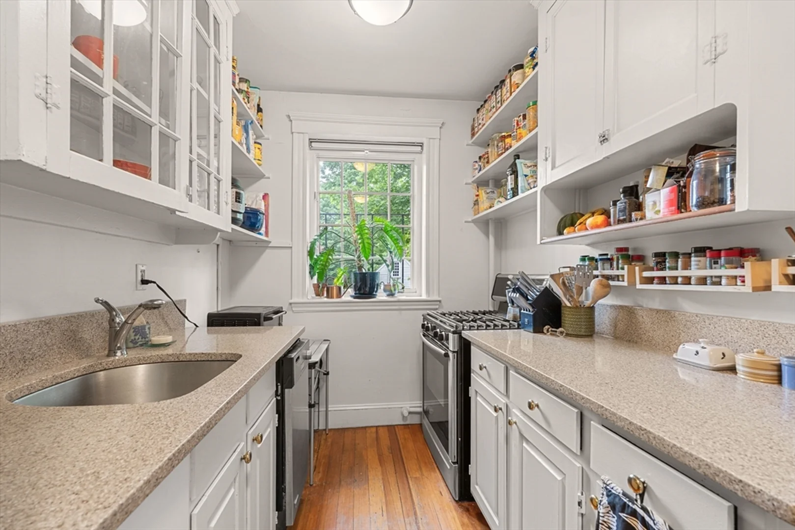 4, Washington Ave., Unit 9, Neighborhood Nine, Cambridge, MA, 02140