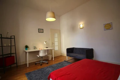 Pokój do wynajęcia we wspólnym mieszkaniu w Strasburg