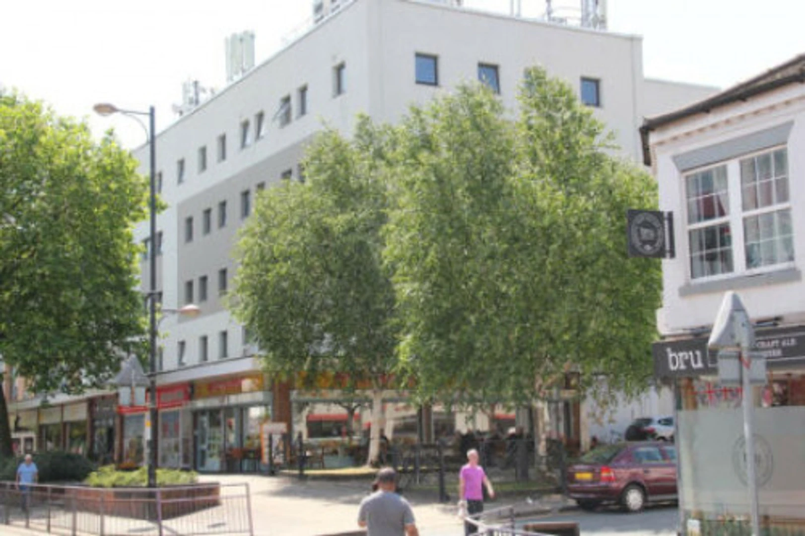 Student-friendly room in  with modern amenities