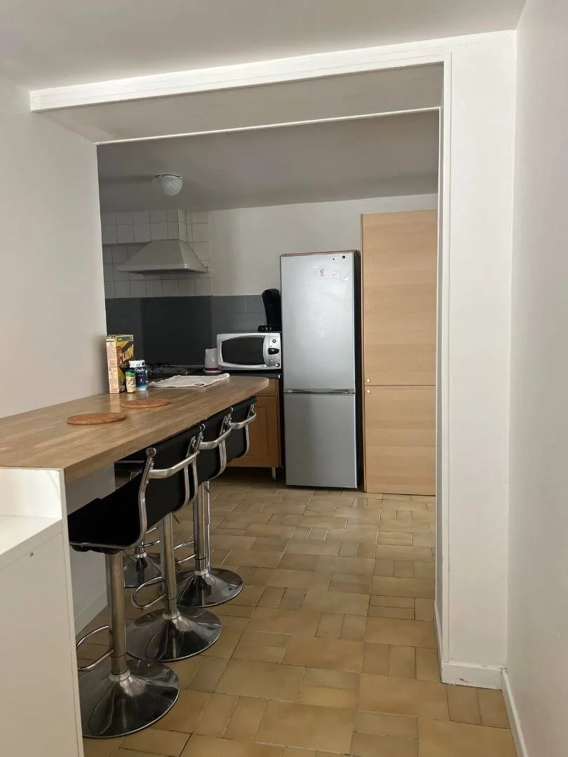 Student-friendly room in  with modern amenities