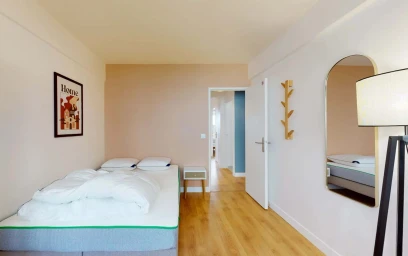 Chambre privée à 18 Jardins Boieldieu, 92800 Puteaux, France, image 4 de 13