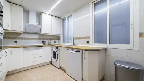 Stanza privata in Calle del Conde de Peñalver, Salamanca, immagine 9 di 10