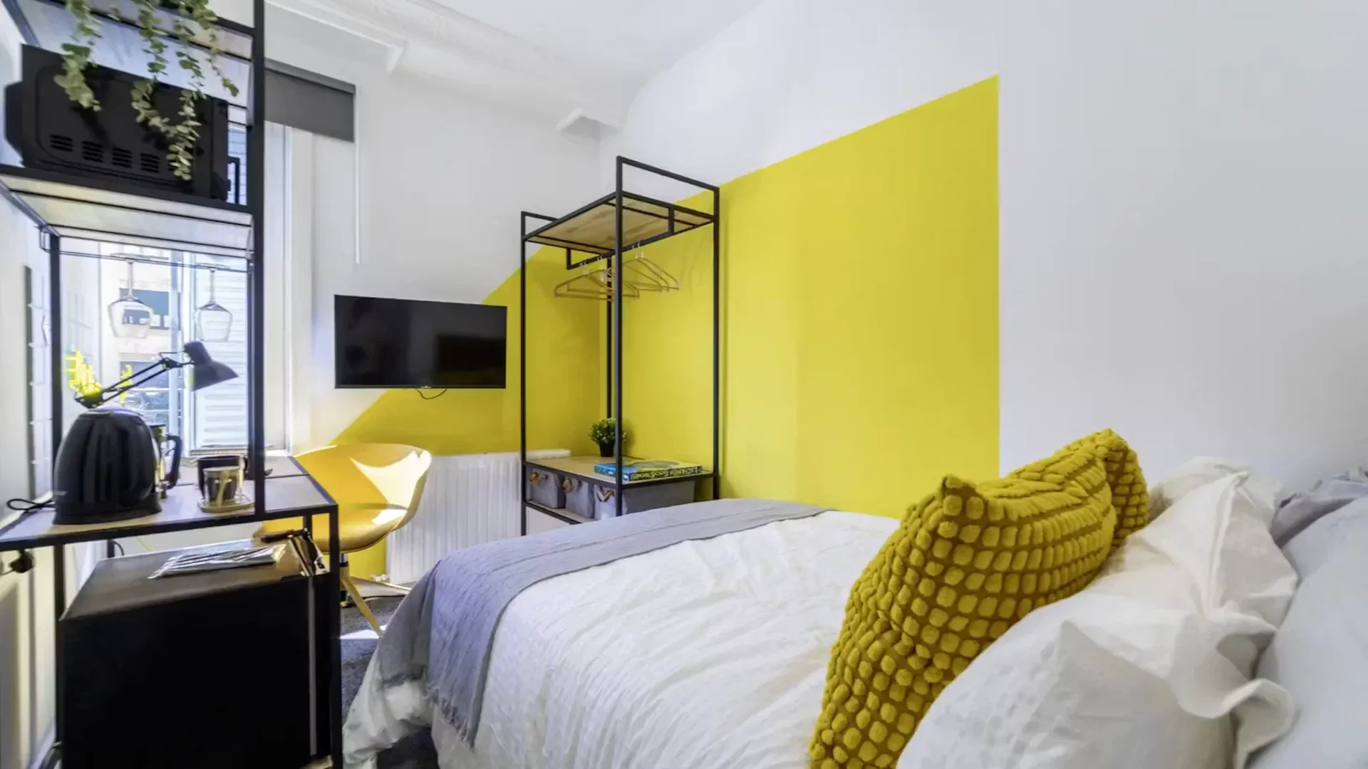 Habitación estudiantil económica con ubicación conveniente en